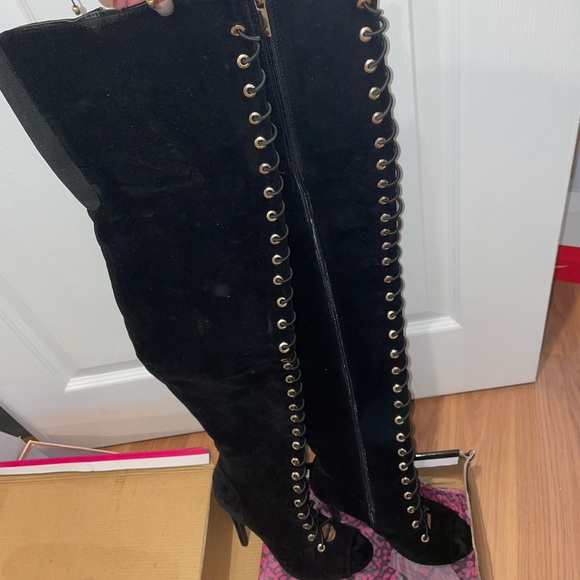 Thigh High Boots - Picture 2 of 4